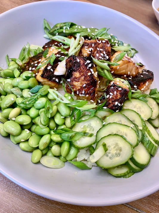 Honey Sriracha Glazed Salmon with Edamame & Cucumber salad (GF, DF)
